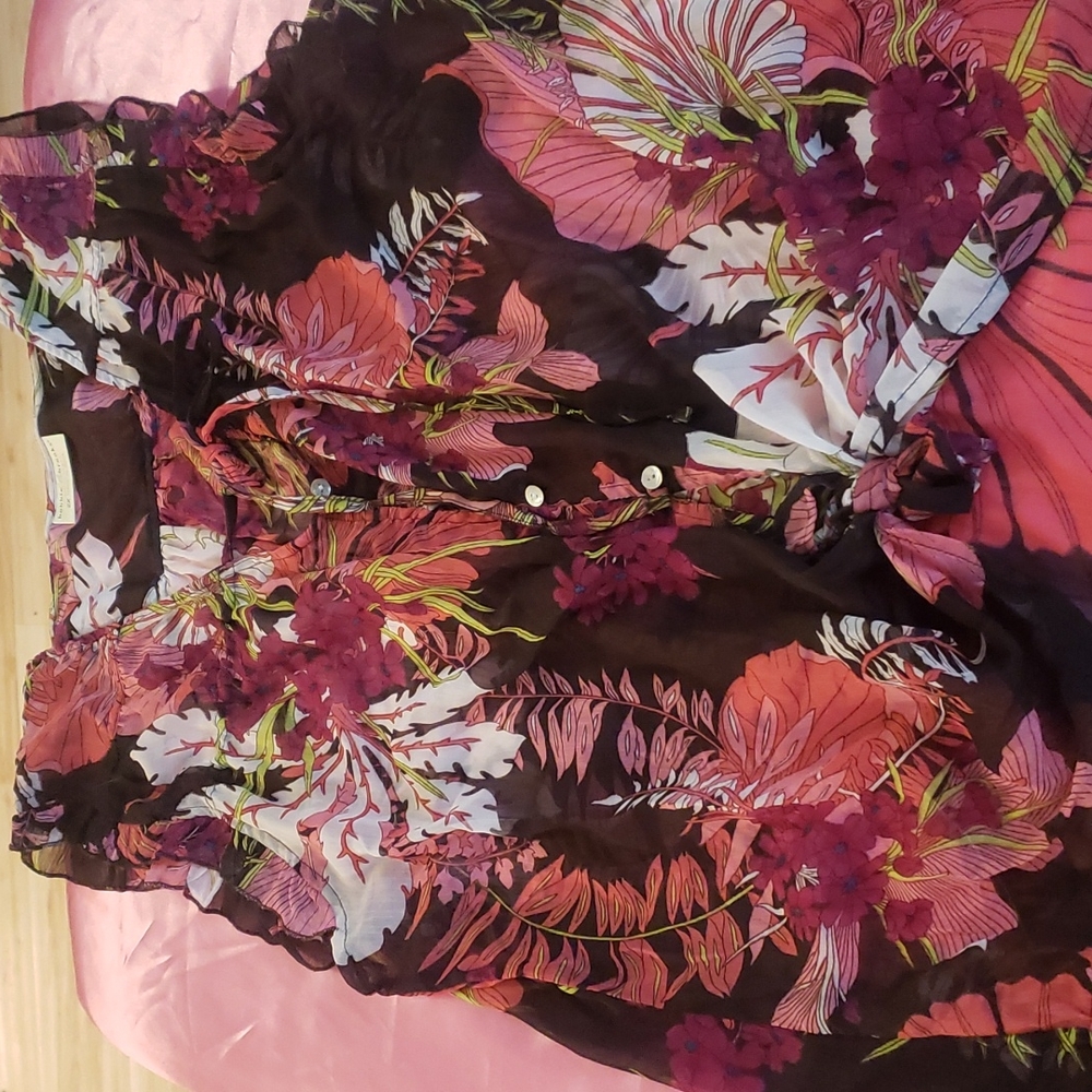 Top - Picture 4 of 10